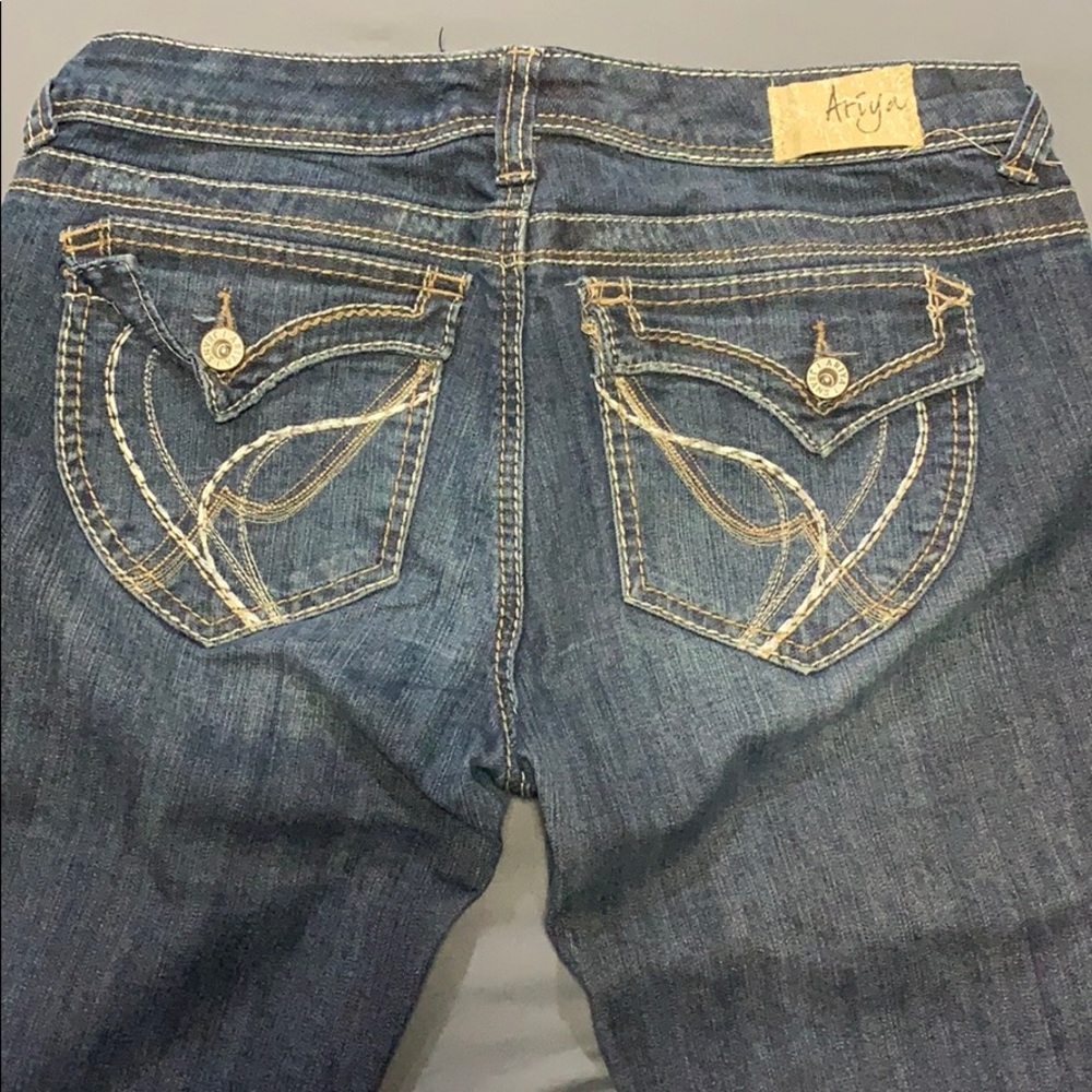 Jeans - Picture 3 of 4